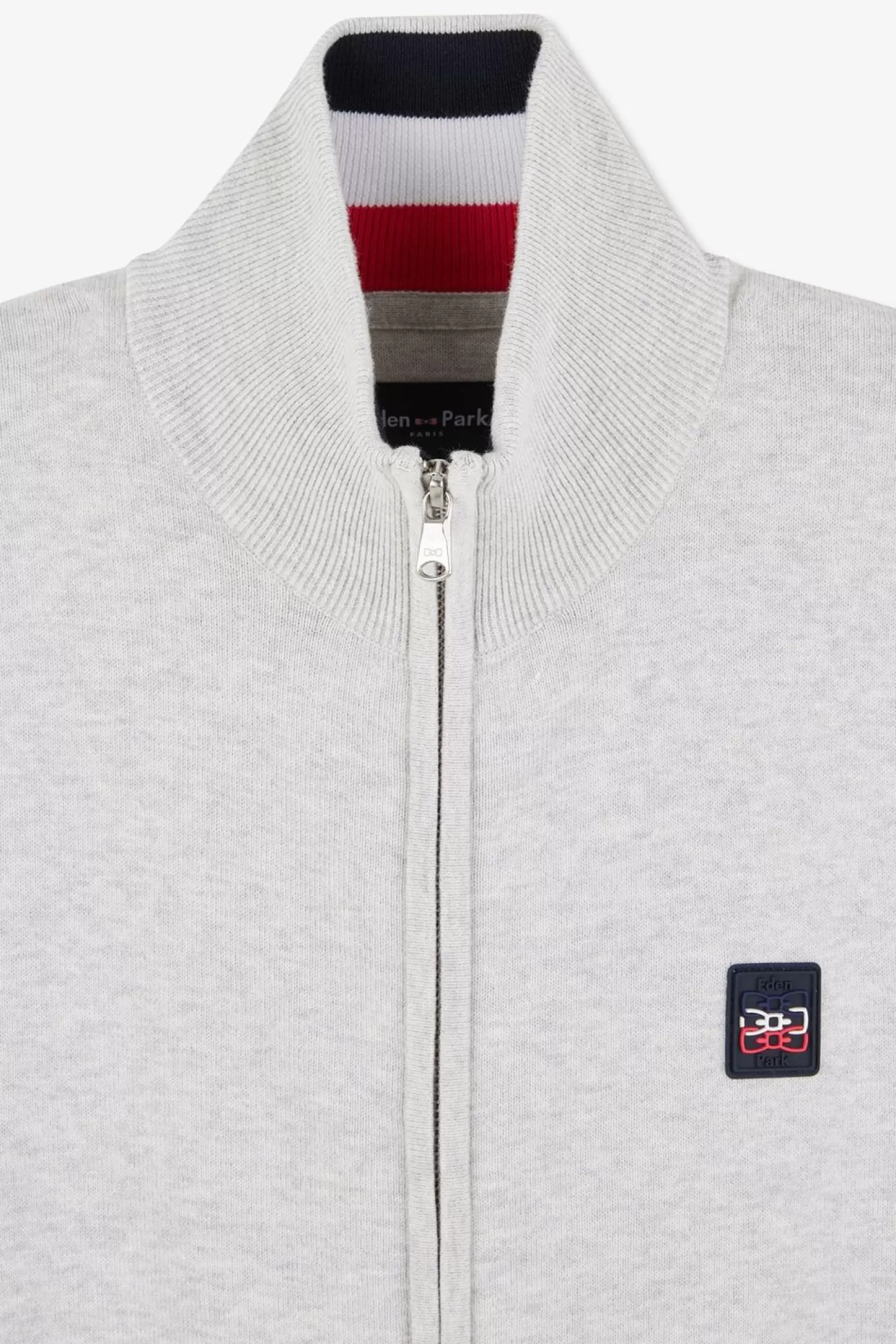 cardigan_zippe_gris_en_coton_embleme_tricolore_2.webp Eden Park Cardigan Zippe Gris En Coton Embleme Tricolore-Homme Cardigans