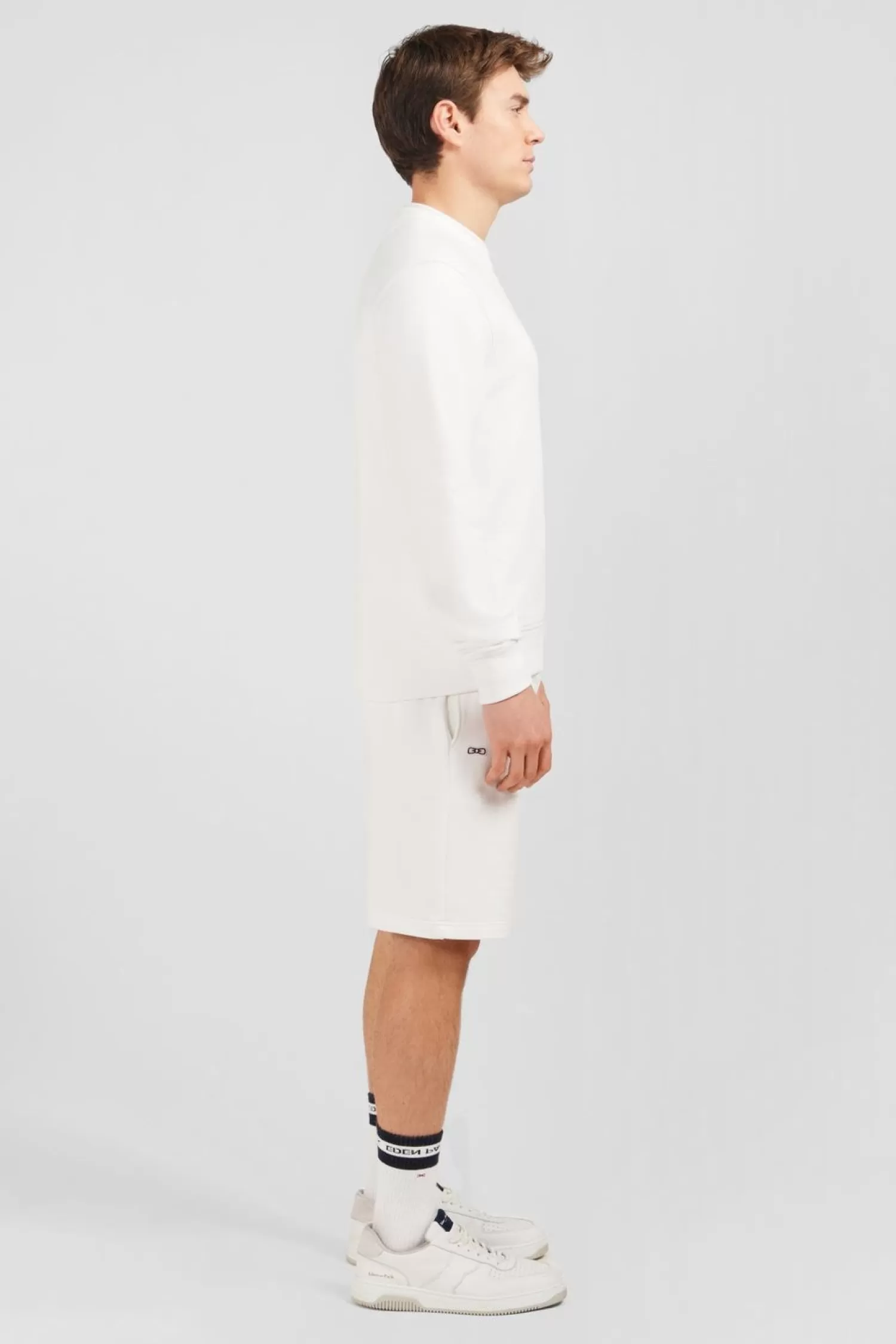 sweatshirt_a_col_rond_en_molleton_blanc_embleme_noeud_papillon_4.webp Eden Park Sweatshirt A Col Rond En Molleton Blanc Embleme Noeud Papillon-Homme Sweats